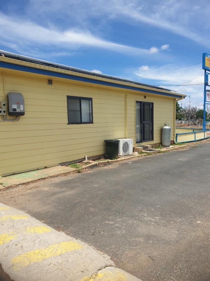 Newell Hwy Caravan Park Parkes Bagian luar foto