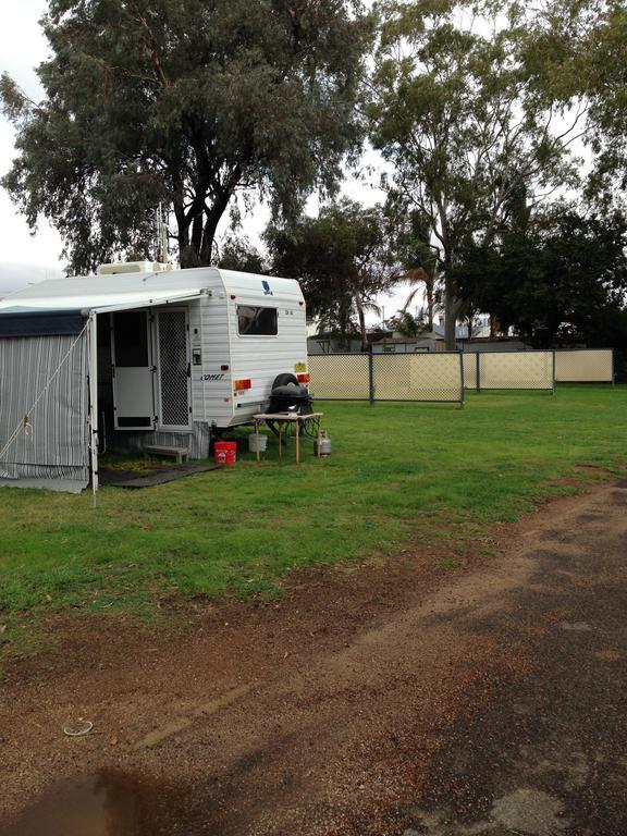 Newell Hwy Caravan Park Parkes Bagian luar foto