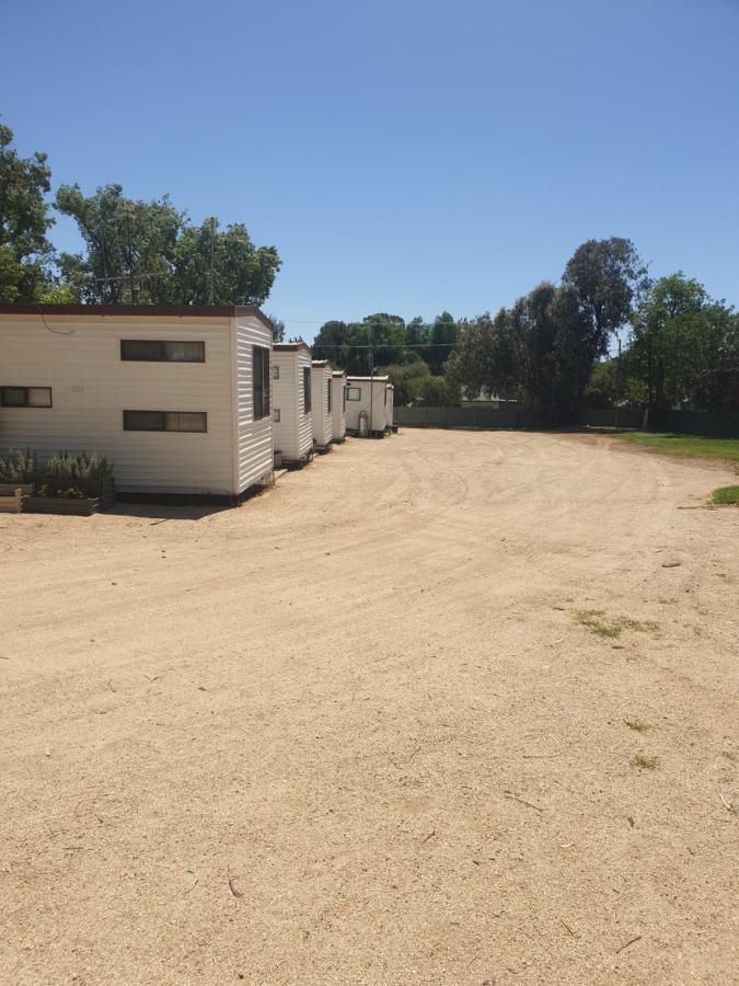 Newell Hwy Caravan Park Parkes Bagian luar foto